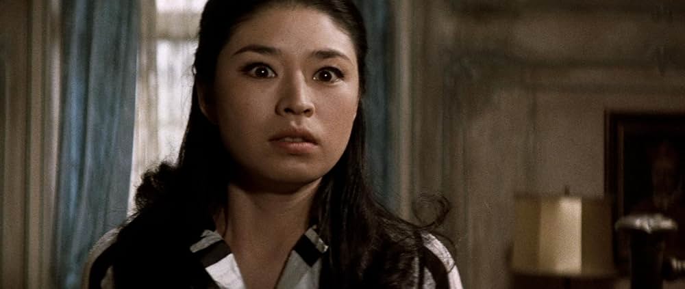 幽霊屋敷の恐怖 血を吸う人形の画像