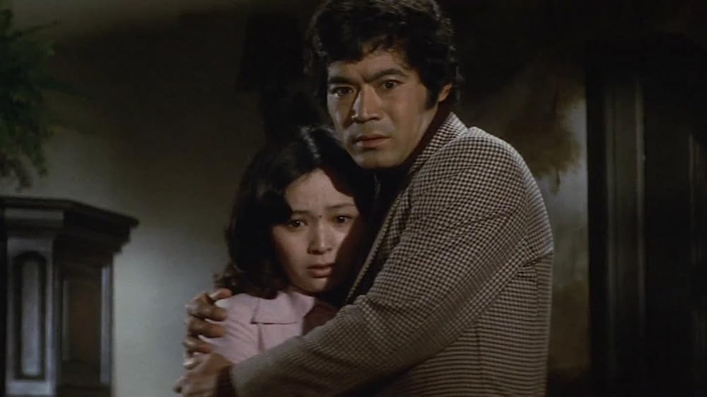 血を吸う薔薇の画像