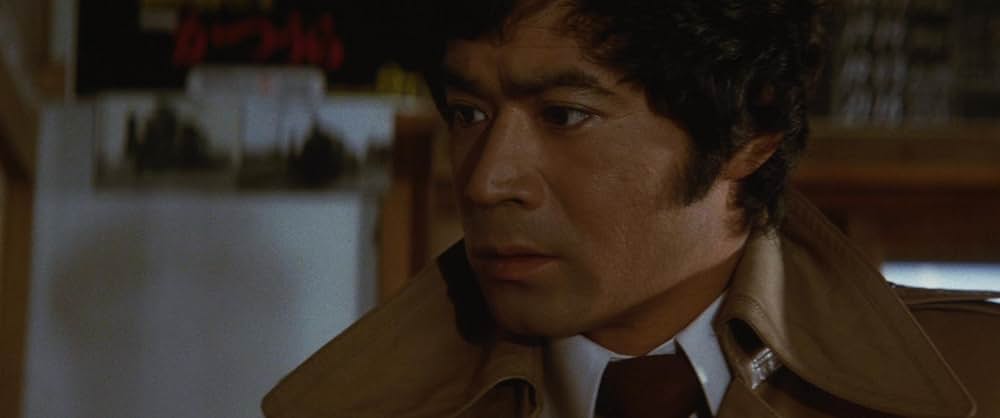 血を吸う薔薇の画像