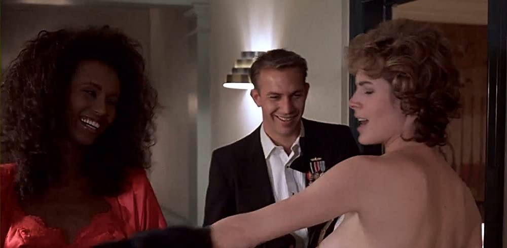 「追いつめられて」ケビン・コスナー & ショーン・ヤング & Imanの画像