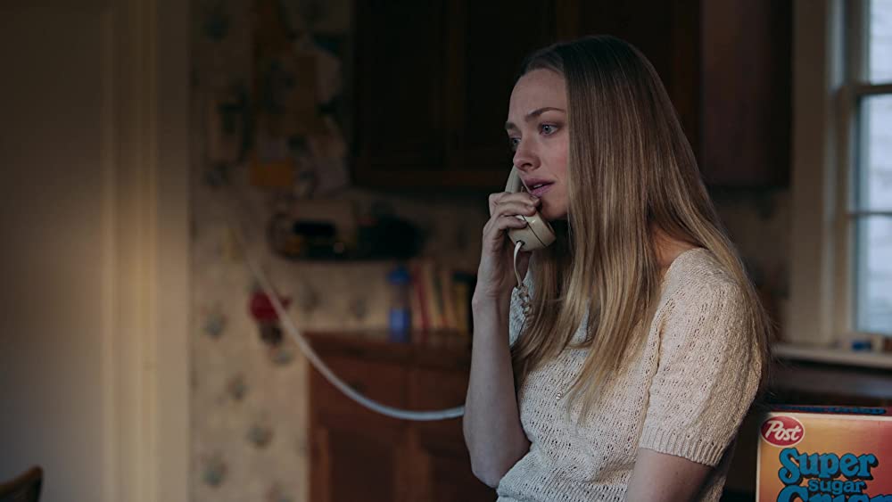 「闇はささやく」アマンダ・セイフライドの画像