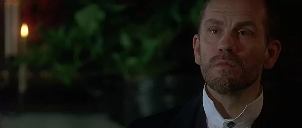 「ある貴婦人の肖像」ジョン・マルコビッチの画像