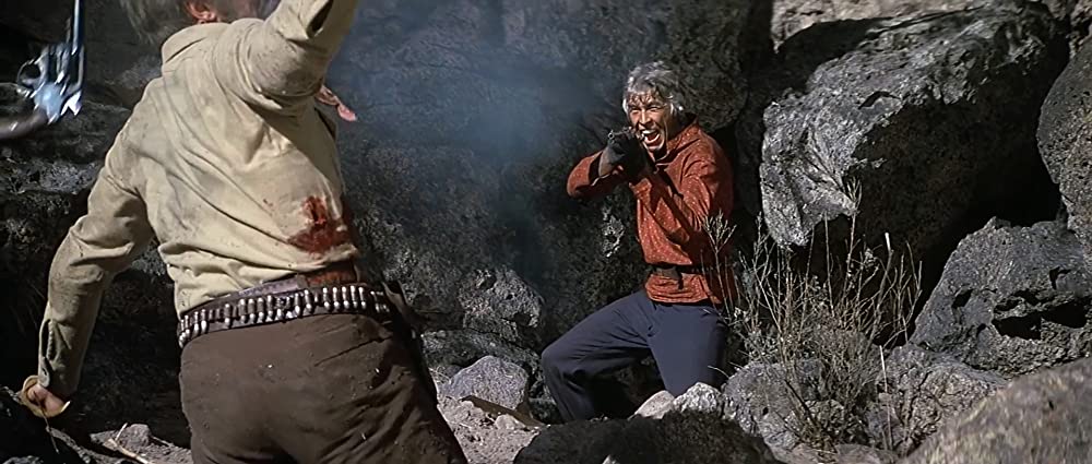 「大いなる決闘」チャールトン・ヘストン & ジェームズ・コバーンの画像