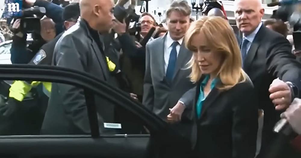 バーシティ・ブルース作戦 裏口入学スキャンダルの画像