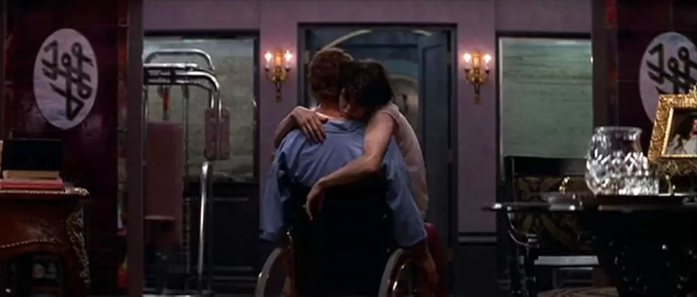 「ラリー・フリント」ウッディ・ハレルソン & コートニー・ラブの画像