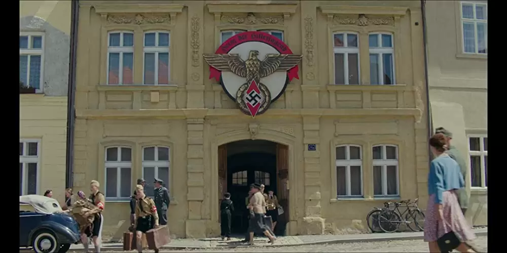 「ジョジョ・ラビット」の画像