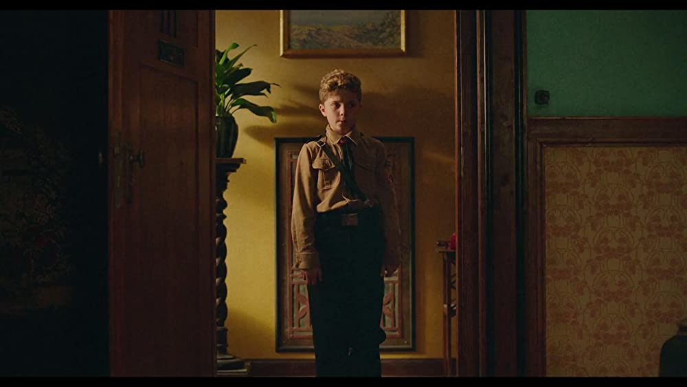 「ジョジョ・ラビット」の画像