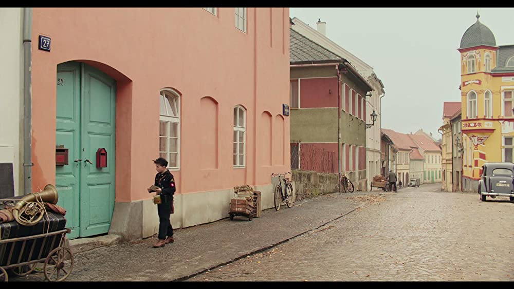 「ジョジョ・ラビット」の画像