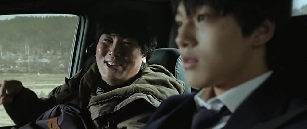 「ファイ 悪魔に育てられた少年」の画像