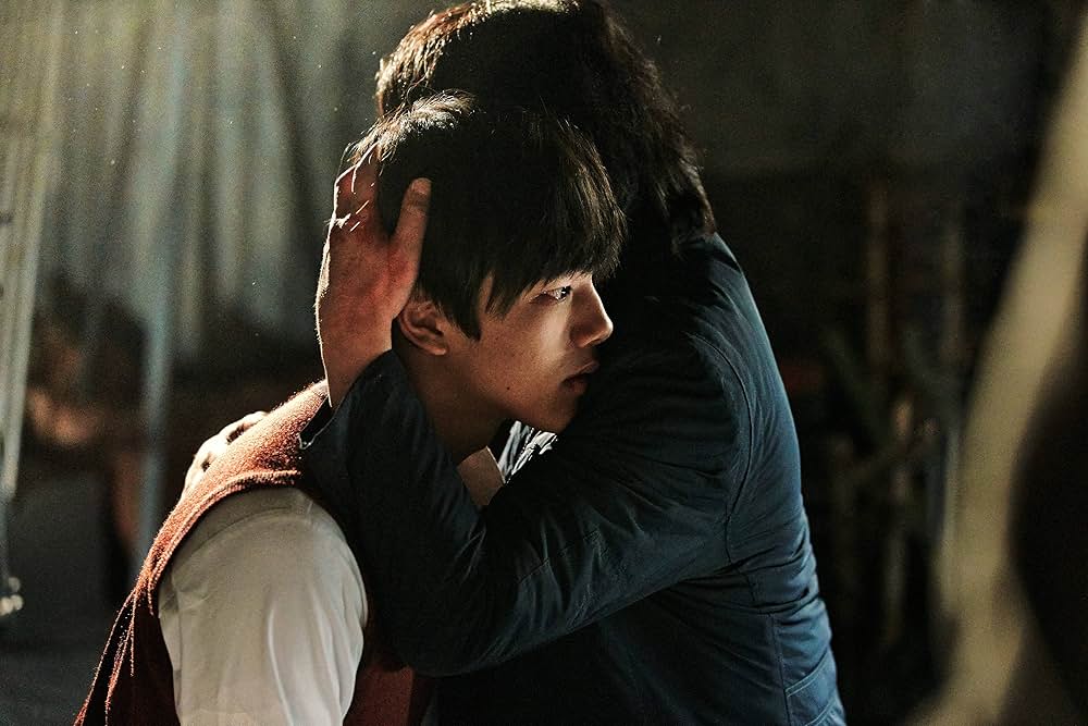 ファイ 悪魔に育てられた少年の画像