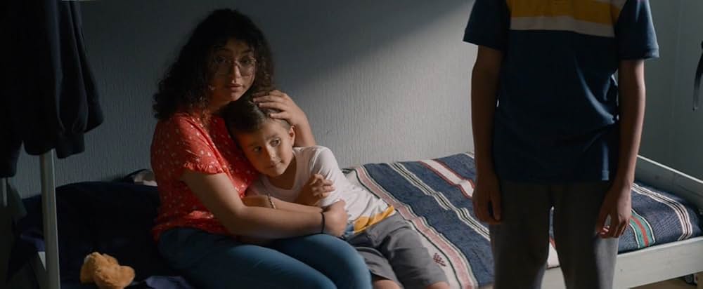 Home Front（原題）の画像