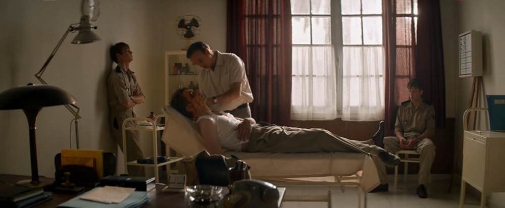 Home Front（原題）の画像