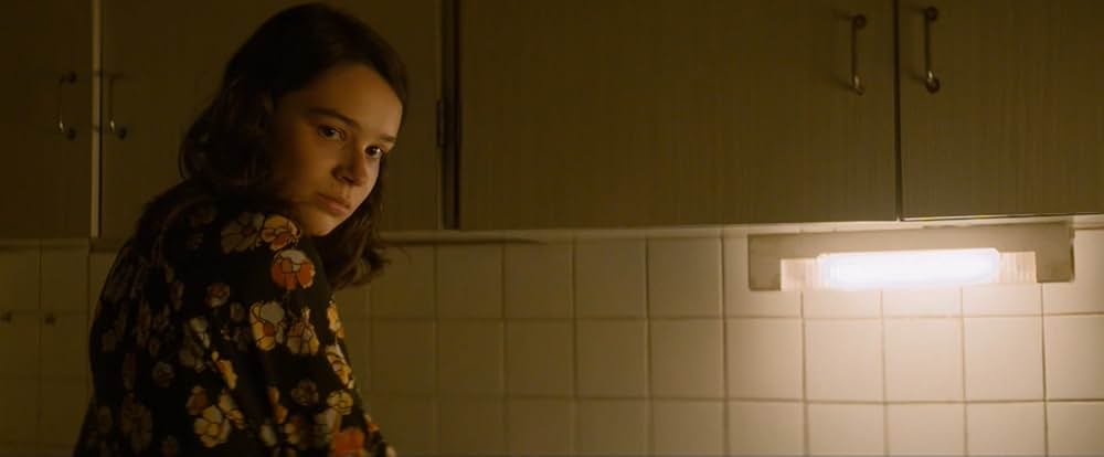 Home Front（原題）の画像