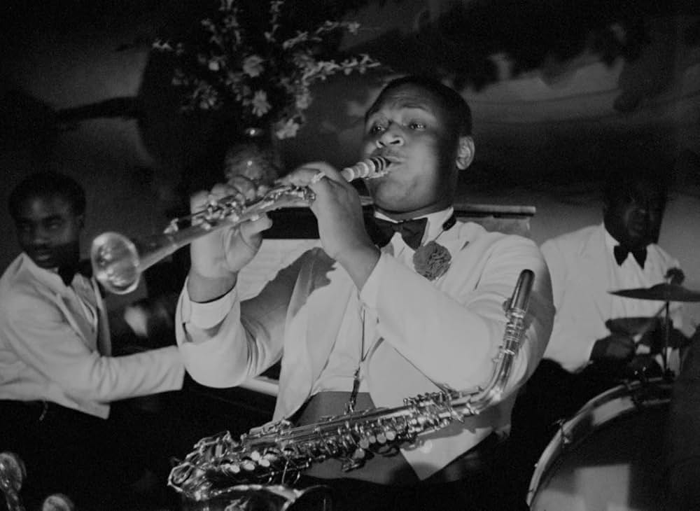 恋に踊るの画像