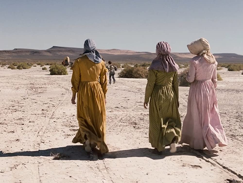 「ミークス・カットオフ」シャーリー・ヘンダーソン & ミシェル・ウィリアムズ & ゾーイ・カザンの画像