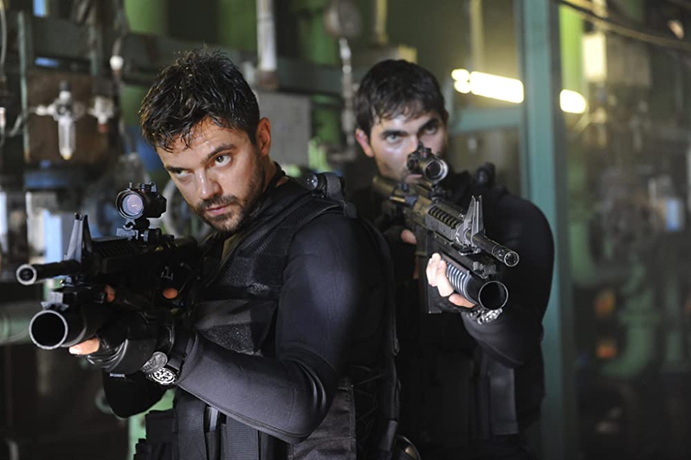 「コードネーム：ストラットン」タイラー・ホークリン & ドミニク・クーパーの画像