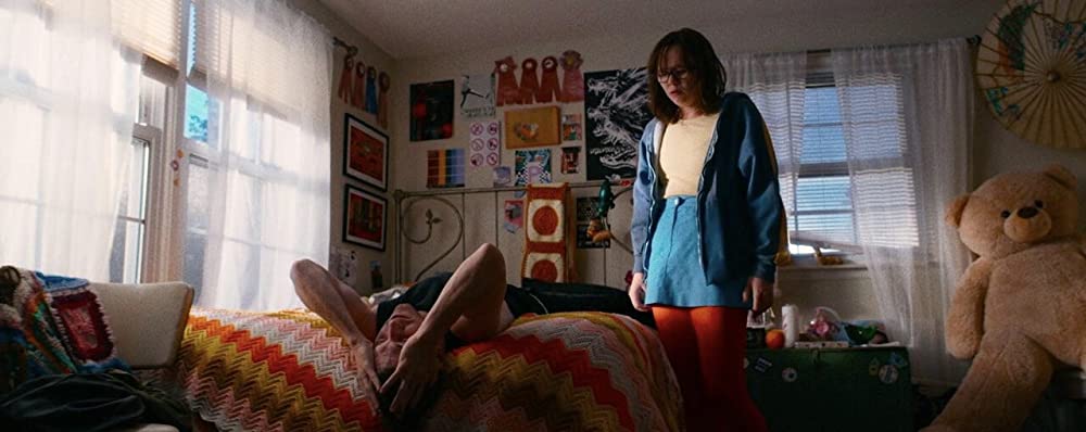 「ディナー・イン・アメリカ」Emily Skeggsの画像