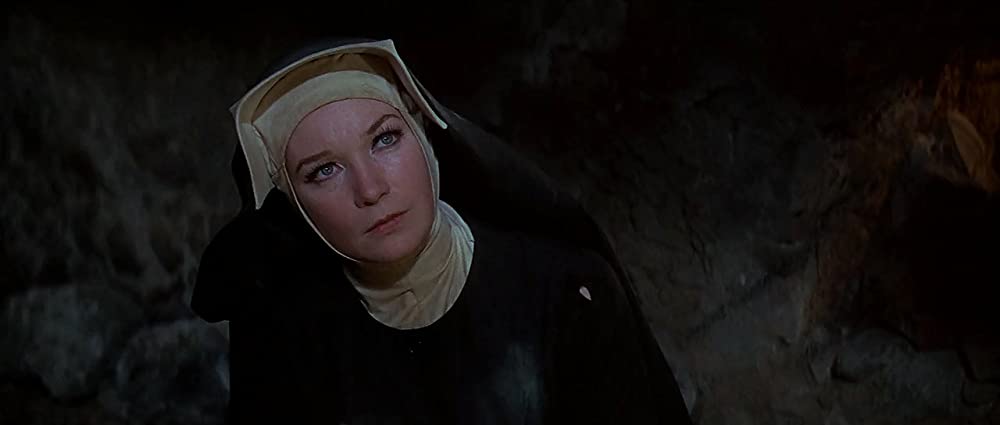 「真昼の死闘」シャーリー・マクレーンの画像