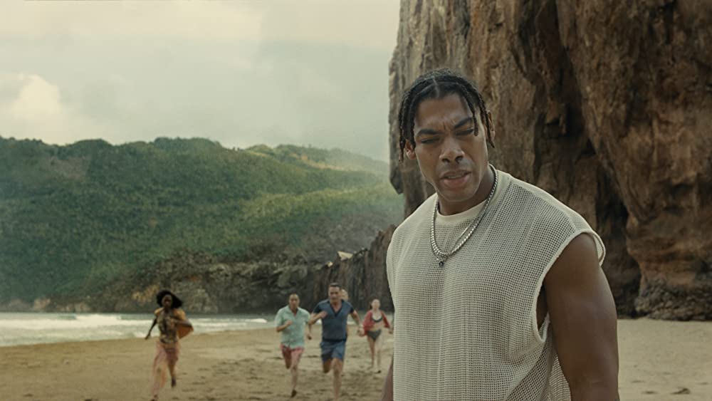 「オールド」ルーファス・シーウェル & ニキ・アムカ＝バード & ケン・レオン & アビー・リー・カーショウ & Aaron Pierreの画像