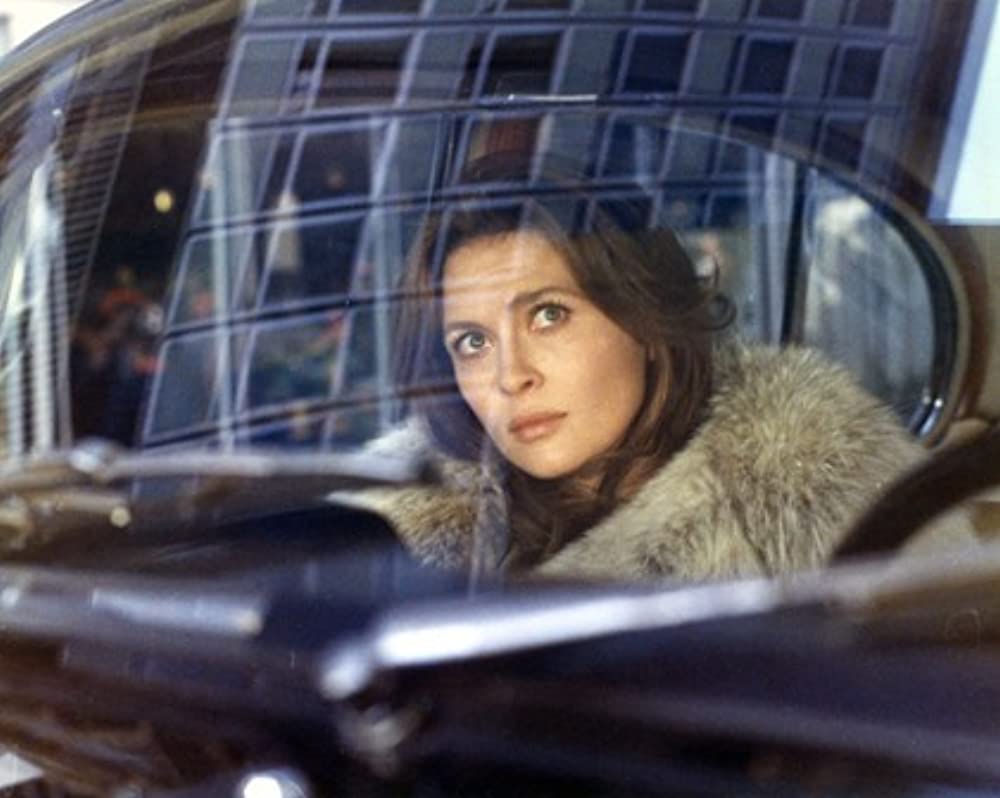 パリは霧にぬれての画像