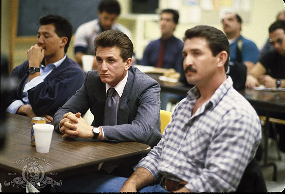 カラーズ 天使の消えた街の画像