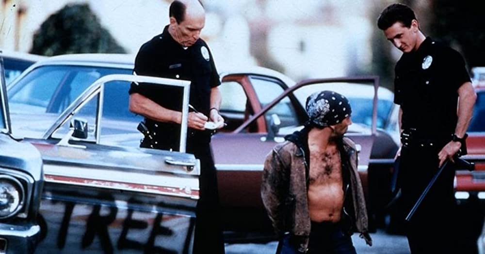 「カラーズ 天使の消えた街」ロバート・デュバル & ショーン・ペンの画像