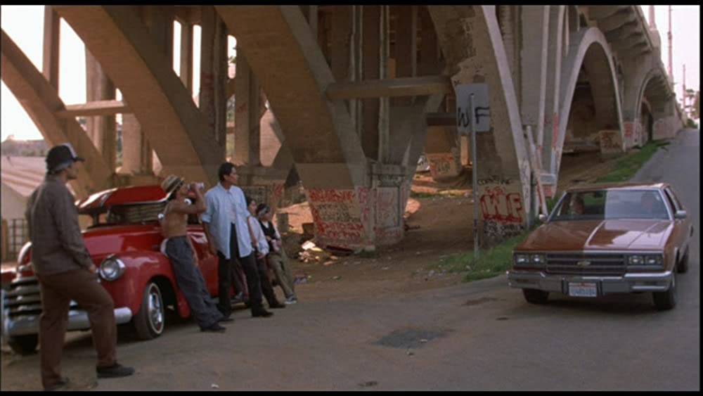 カラーズ 天使の消えた街の画像