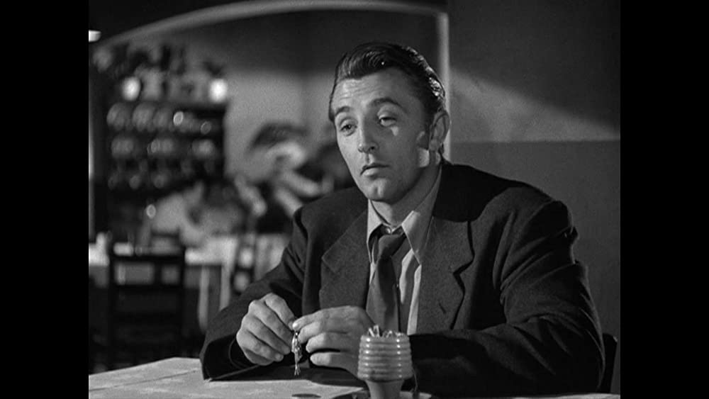 「過去を逃れて」ロバート・ミッチャムの画像