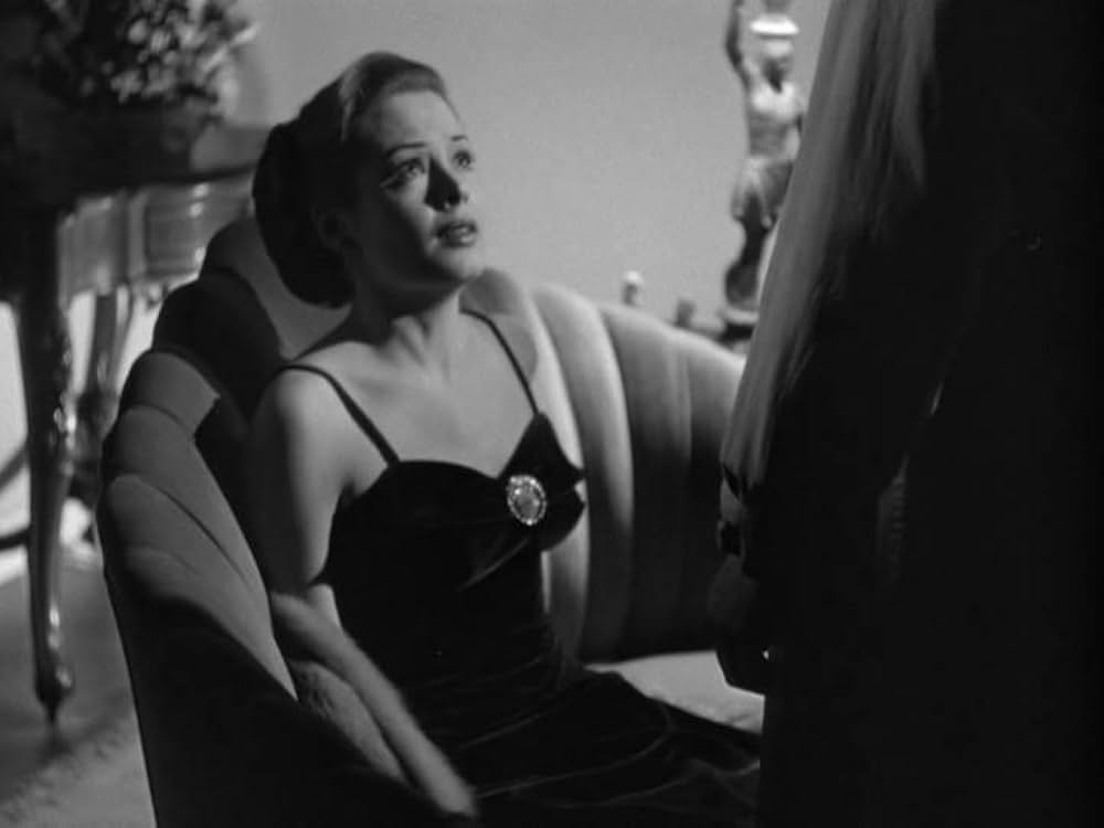 過去を逃れての画像