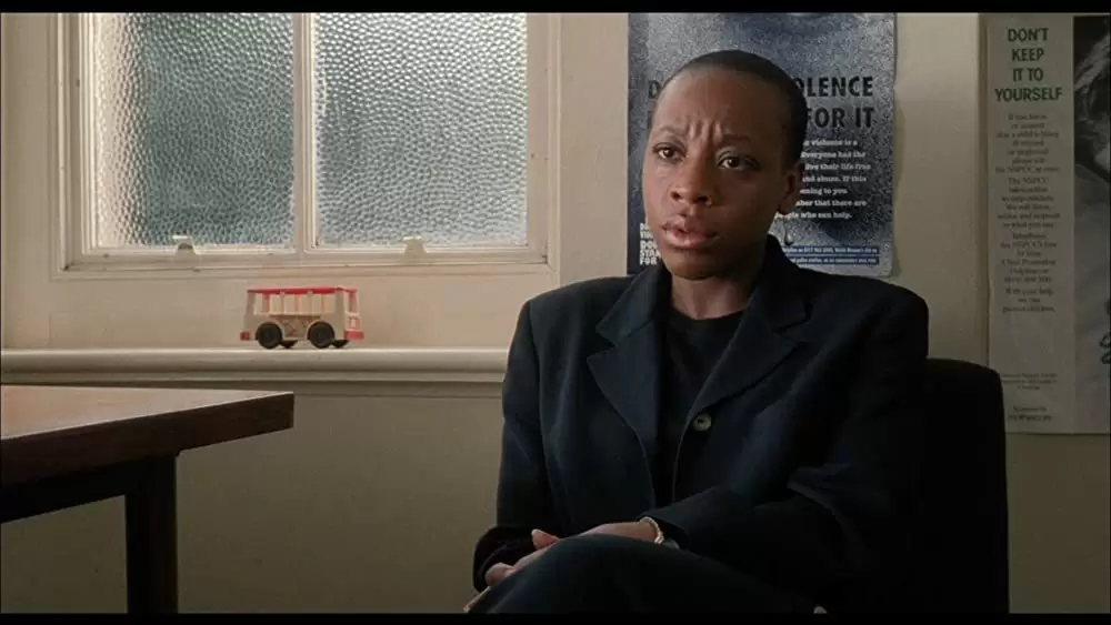 「秘密と嘘」マリアンヌ・ジャン＝バプティストの画像