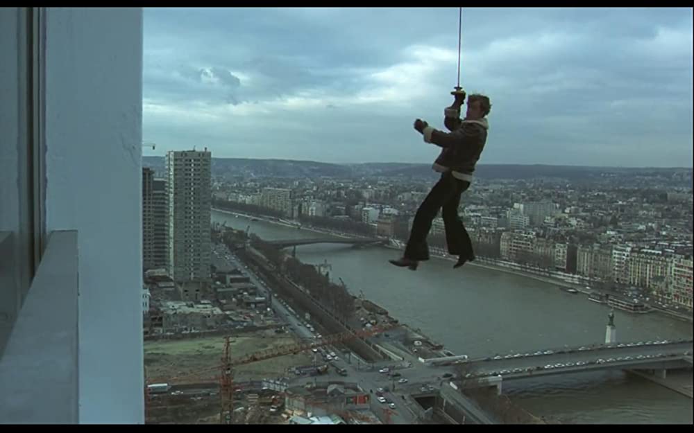 恐怖に襲われた街の画像