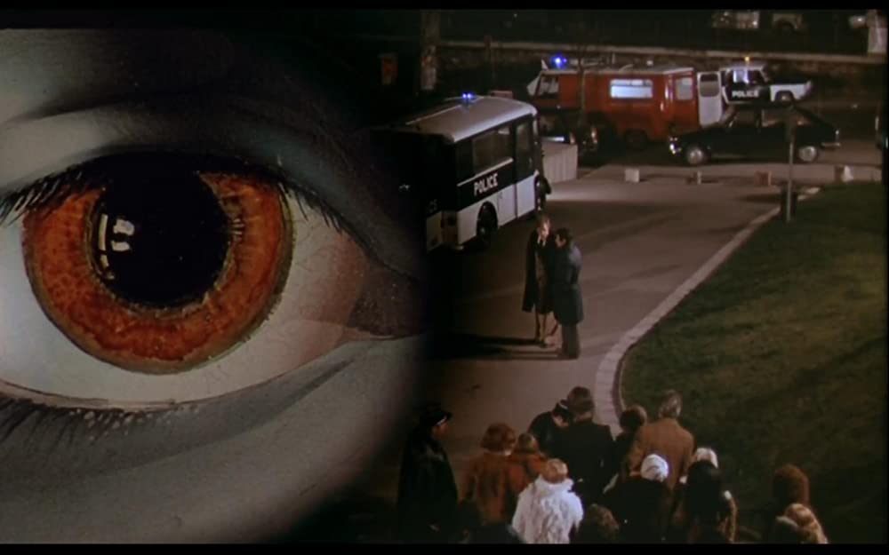 恐怖に襲われた街の画像