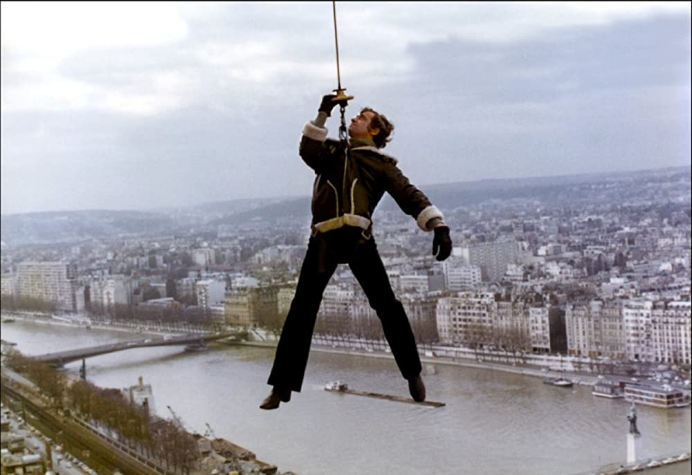 恐怖に襲われた街の画像