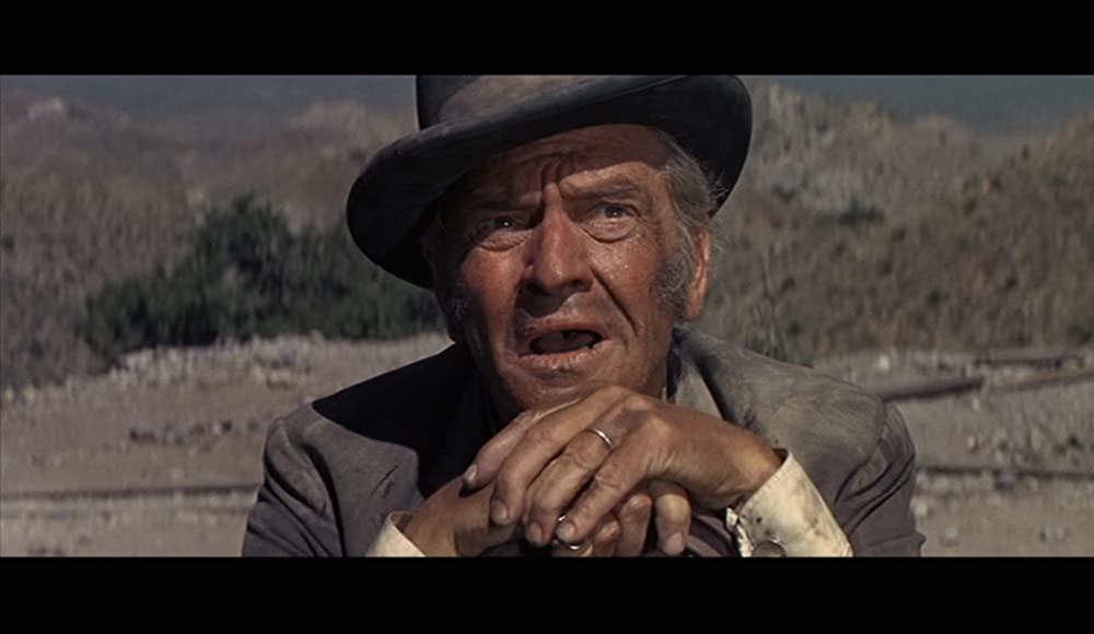 太陽の中の対決の画像