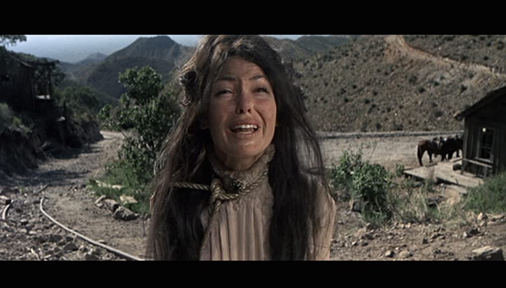 太陽の中の対決の画像