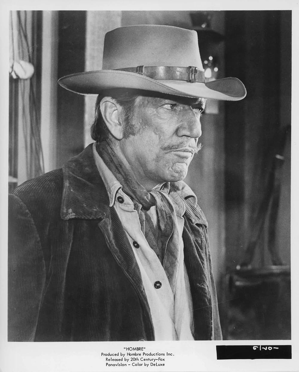 太陽の中の対決の画像