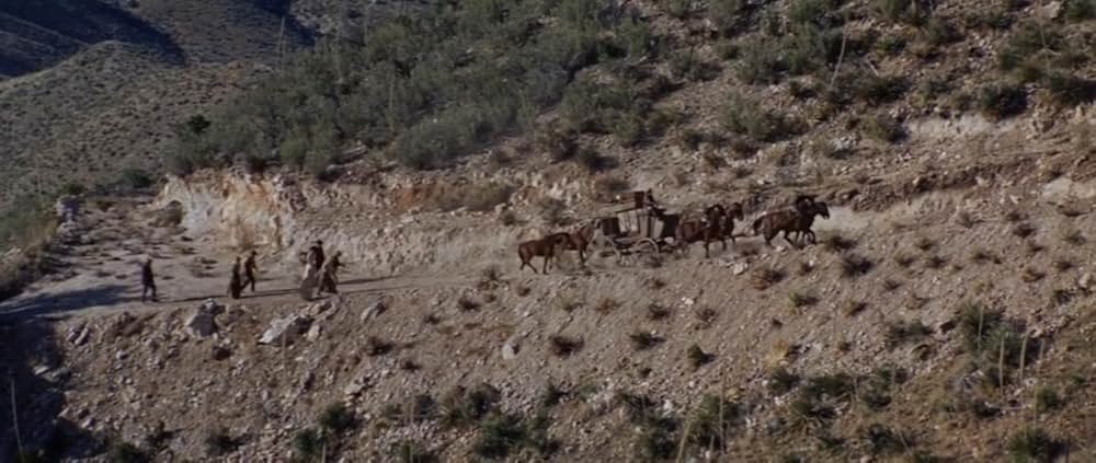 太陽の中の対決の画像
