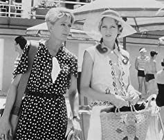 湖畔のひと月の画像