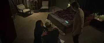 「ホステル ネクスト・レベル」クレア・フォーラニ & ジェイク・アベルの画像