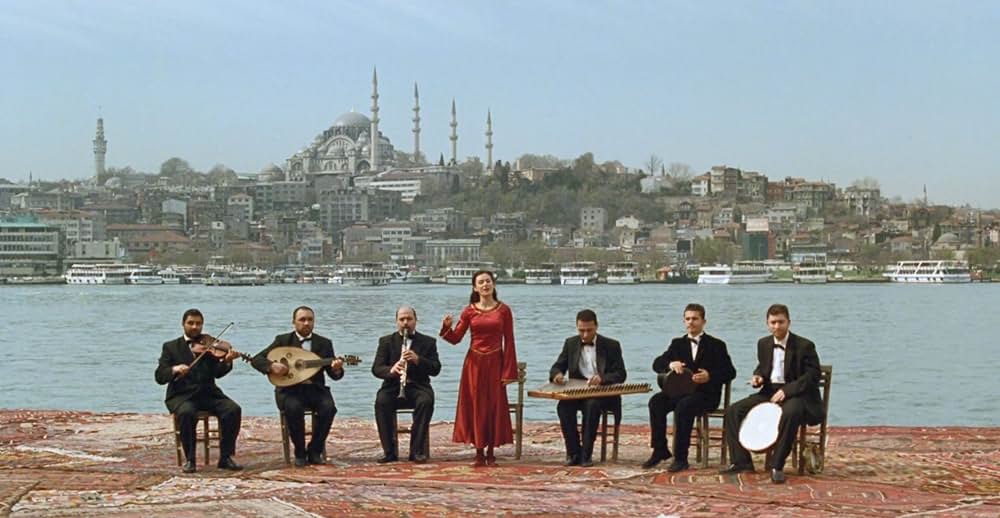 愛より強くの画像