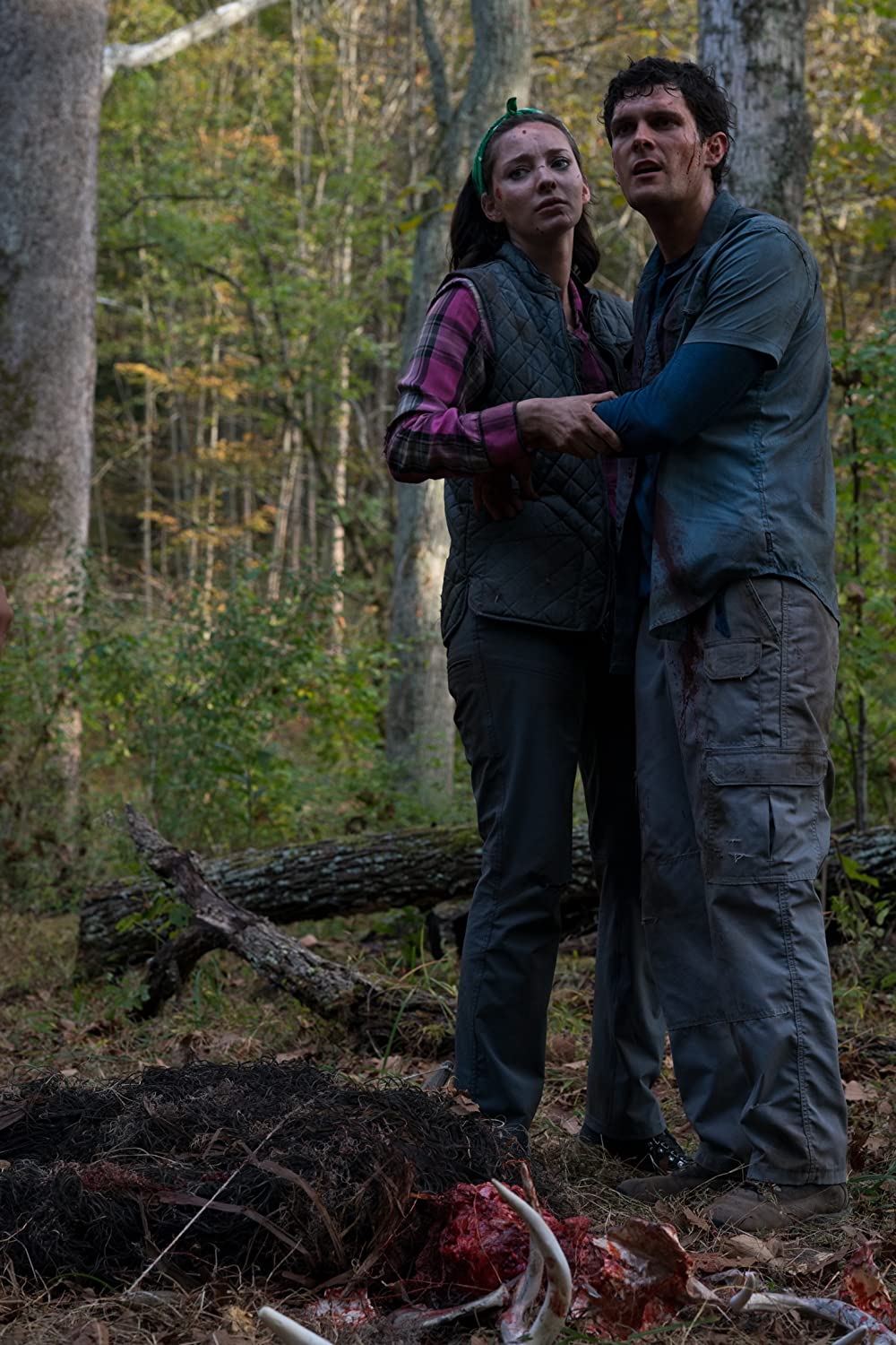 「クライモリ」Emma Dumont & ディラン・マクティーの画像