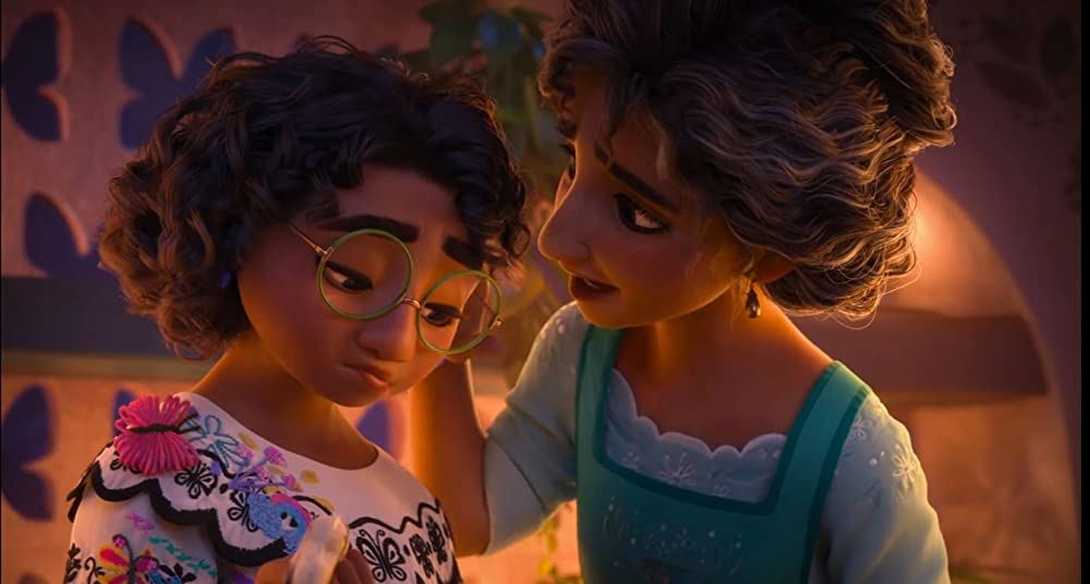 「ミラベルと魔法だらけの家」アンジー・セペダ & ステファニー・ベアトリスの画像