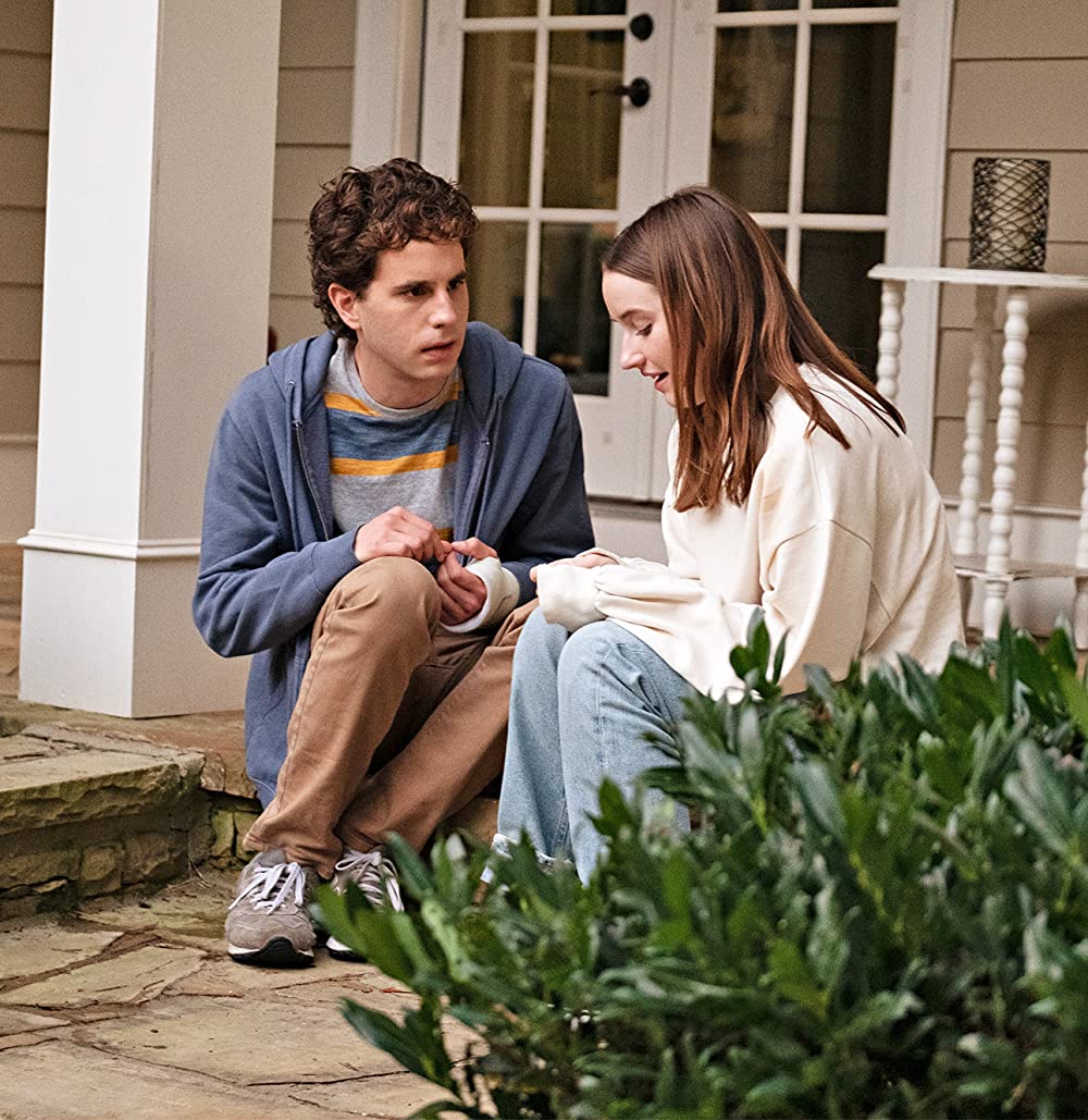 「ディア・エヴァン・ハンセン」ケイトリン・デバー & ベン・プラットの画像