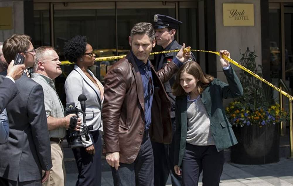 「現地（にいない）特派員」エリック・バナ & ケリー・マクドナルドの画像