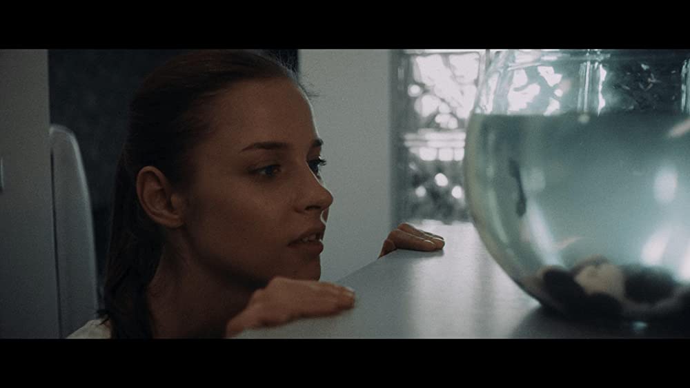 「スリープレス・ビューティー 戦慄の美女監禁実験」Polina Davydovaの画像