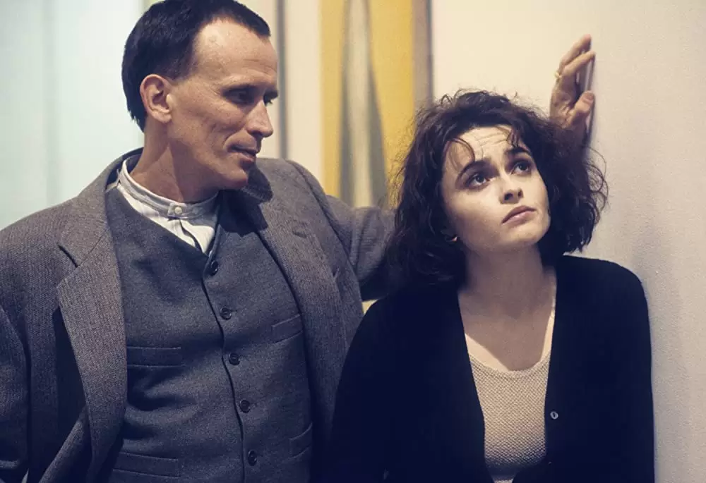 「誘惑のアフロディーテ」ヘレナ・ボナム・カーター & ピーター・ウェラーの画像