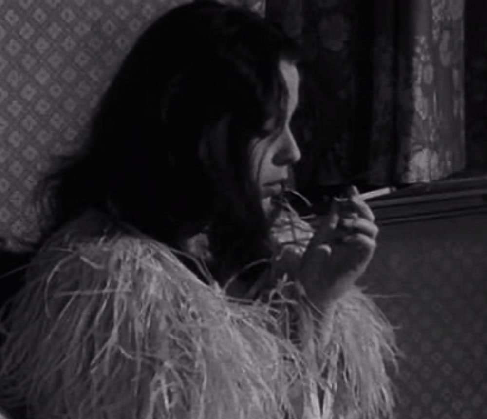 「二つの世界の男」クレア・ブルームの画像