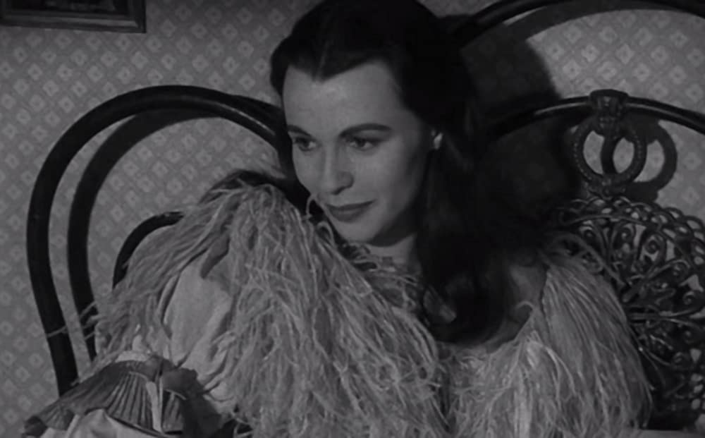 「二つの世界の男」クレア・ブルームの画像