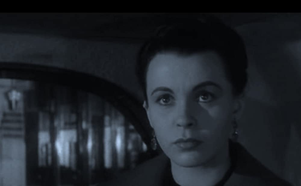 「二つの世界の男」クレア・ブルームの画像