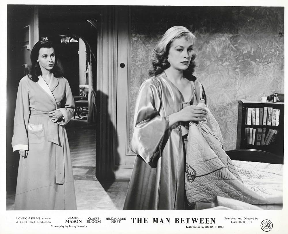 「二つの世界の男」の画像